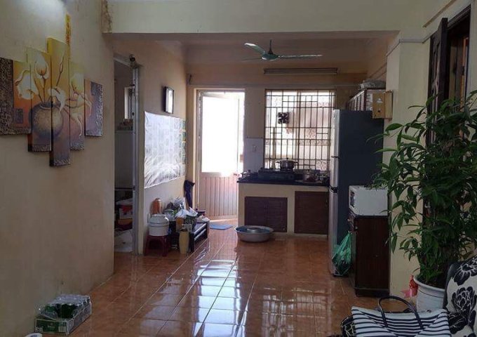 Bán căn hộ chung cư C10 Xuân La, mặt đường Võ Chí Công, Giá cực rẻ