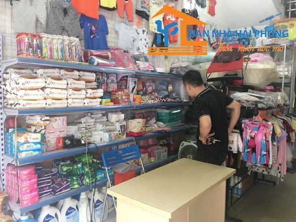 Sang nhượng quán quần áo 299 Hàng Kênh, Lê Chân, Hải Phòng