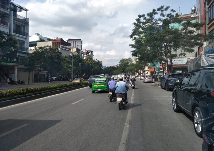 Bán nhà mặt phố Nguyễn Văn Cừ, Long Biên, Hà Nội, 400m2, 2 tầng, MT 12m, giá 75 tỷ