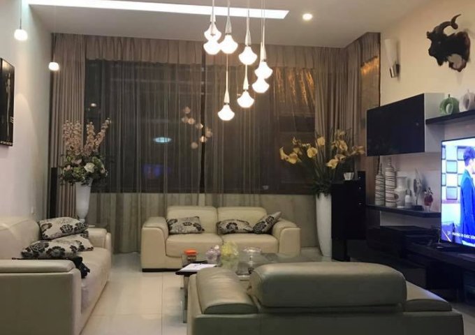 Cho thuê nhà ngõ 45 đường ven Hồ Ba Mẫu. Liên hệ 0971508756