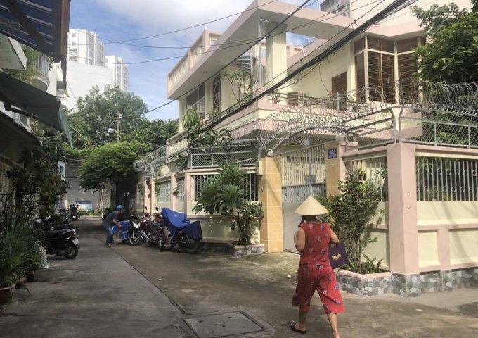 Bán nhà 2 mặt tiền 573 Nguyễn Thị Thập, P. Tân phong, Q7. DT 11.5x22.5m