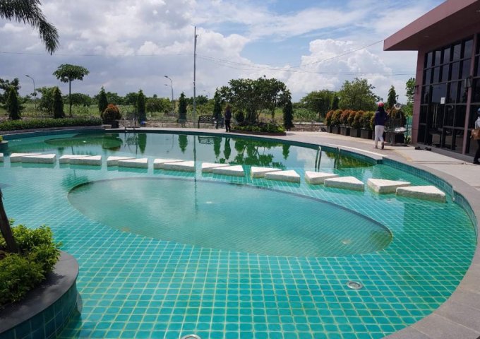 Bán shophouse mặt tiền sông dự án Valencia, phường Phú Hữu, Quận 9