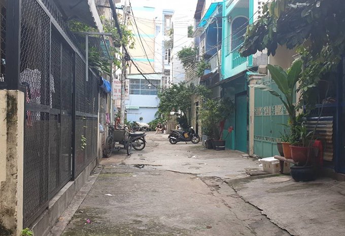 Bán nhà hẻm 239/ Khuông Việt, Phú Trung, DT 5x12m, 1 lầu, giá 5,1 tỷ LH 0903947859