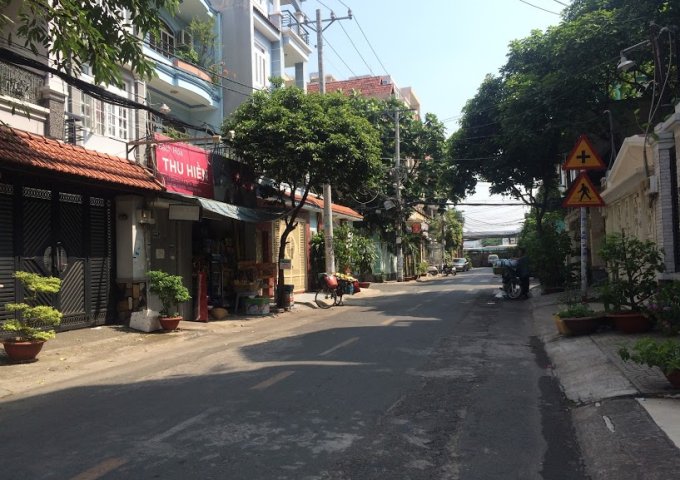 Cần bán gấp nhà ngay khu biệt thự Phổ Quang, đường trải nhựa, phường 9, Quận Phú Nhuận