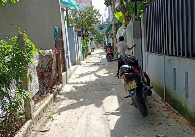 Đất vuông vắn đường Nguyễn Chí Thanh, phường Phú Hậu, TP Huế, hướng Bắc, DT 100m2