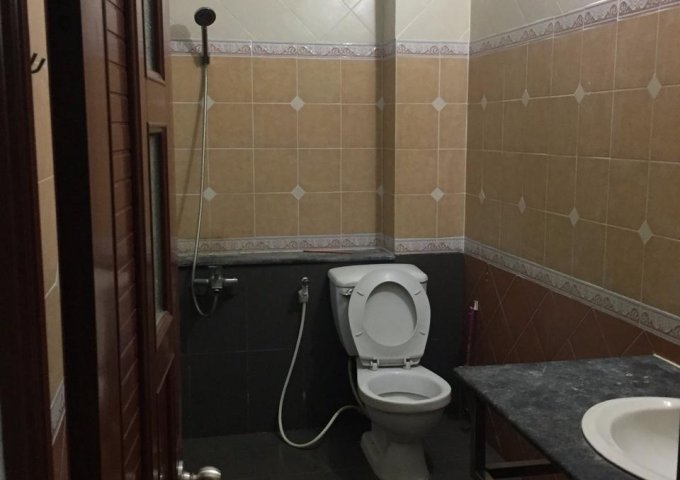 Cần bán gấp nhà 86/32 Phổ Quang, phường 2, Tân Bình, 3 lầu