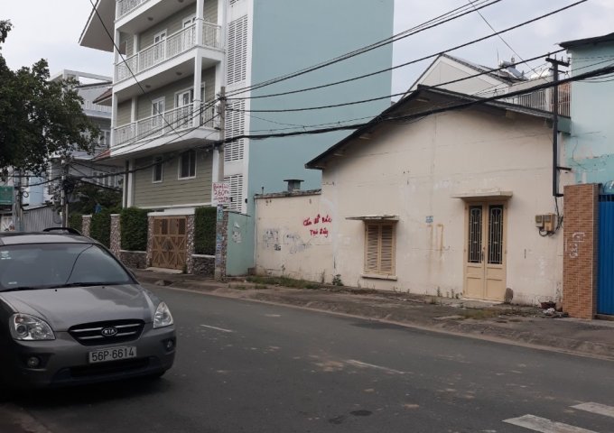 Nhà cấp 4 góc 2 MT đường 14A & 5K khu Cư xá Ngân Hàng, P. Tân Thuận Tây, Q7