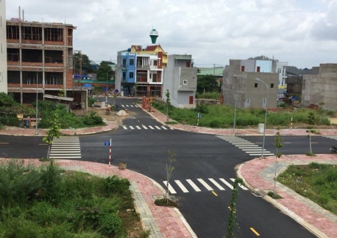 Đất nền phố chợ dự án Phú Hồng Thịnh 10 ngay TT hành chính Dĩ An