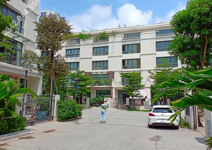 Bán biệt thự vườn Nguyễn Trãi 7m x 21m, 5 tầng, SĐCC, thuận tiện ở, làm văn phòng. 0942044956