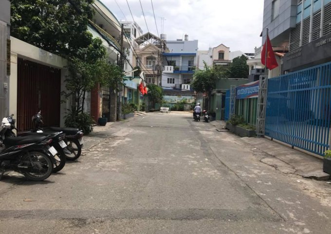 Cần bán nhà riêng tại đường Nguyễn Kiệm, Phường 4, Quận Phú Nhuận