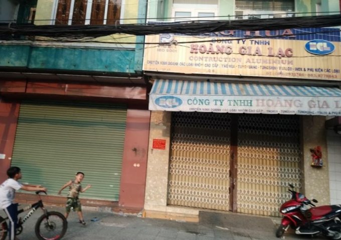 Bán nhà 2 mặt tiền đường Cao Văn Lầu, khu chợ lớn, Phường 1, Quận 6, diện tích 4,1x18,15m = 75m2