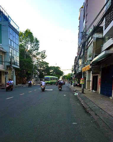 Bán nhà 2 mặt tiền đường Cao Văn Lầu, khu chợ lớn, Phường 1, Quận 6, diện tích 4,1x18,15m = 75m2