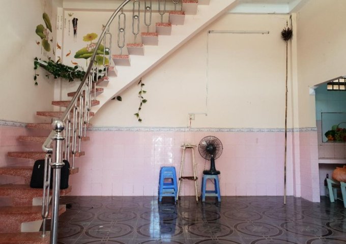 Bán nhà lầu đúc hẻm 35 Phạm Ngũ Lão , hẻm xe hơi 7 chổ , trung tâm tp cần thơ