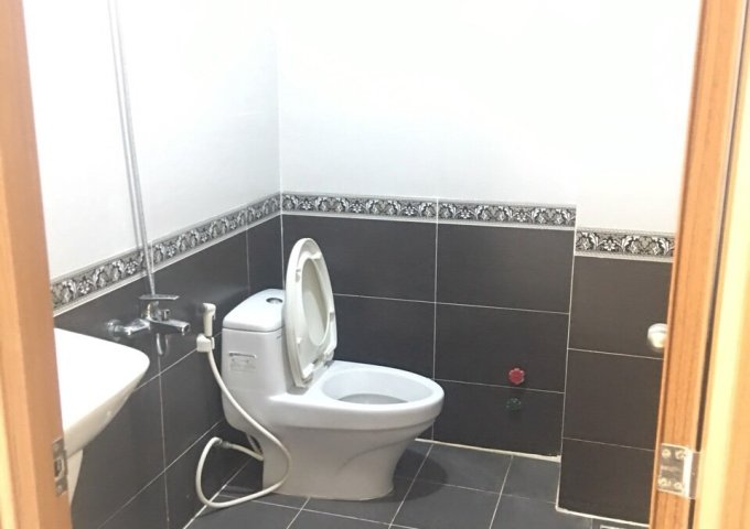 Bán nhà số 99 đường 49 phường Tân Quy, Q7