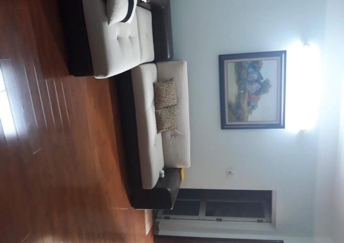 Bán căn hộ 2 phòng ngủ 70m2 tòa nhà 198 Nguyễn Tuân, gần công viên nhân chính 1.8 tỷ