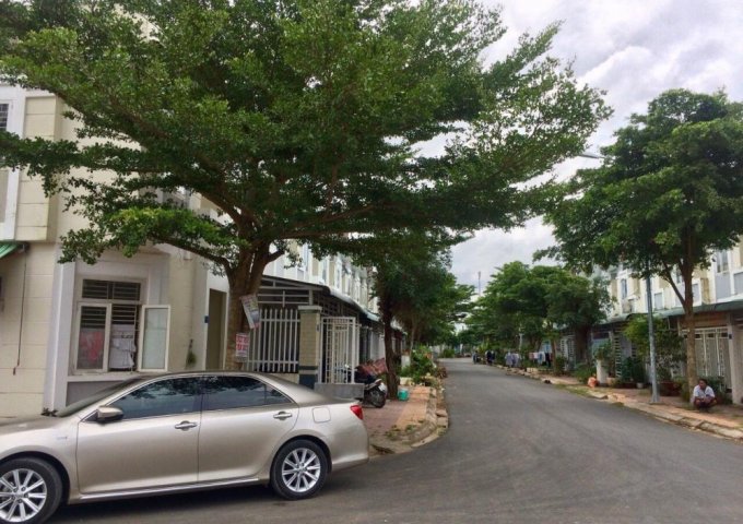 Bán nhà mặt phố ngay khu đô thị mới Trà Vinh