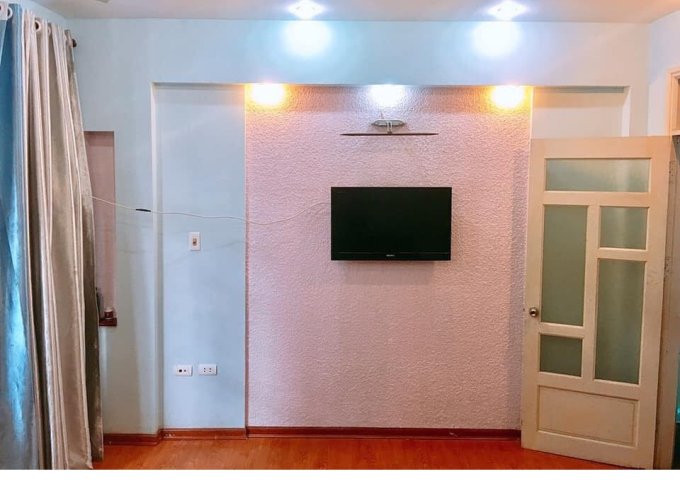 Bán nhà ngõ 27 Cát Linh nở hậu, gần MP, ngõ đẹp 2 mặt thoáng. 45m2, 4T, MT 5.2m chỉ 4.5 tỷ