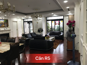 Chính chủ bán 2 căn hộ tòa R5 và R2B Royal City, Thanh Xuân, Hà Nội 