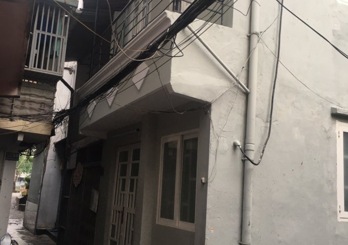 Muốn bán nhà 2 mặt tiền hẻm đường Trường Sa, Phường 17, Phú Nhuận