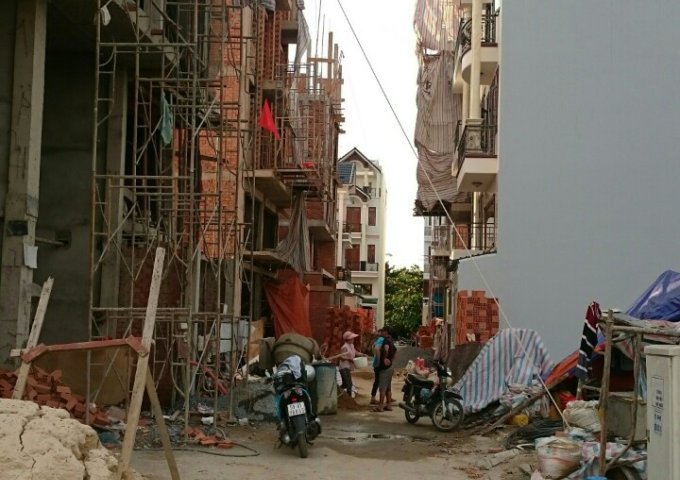 Bán đất, hẻm 5m khu nhà mới cao tầng Nguyễn Văn Lượng. Giá: 3.9 tỷ