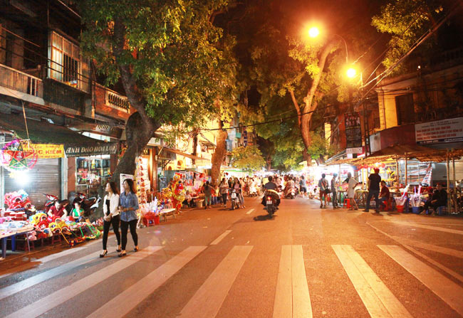 Bạn đang tìm kiếm một địa điểm cho thuê mặt tiền đại lý kinh doanh tại Bạch Mai, Hà Nội. Hãy cùng xem qua hình ảnh liên quan đến cho thuê nhà mặt phố Bạch Mai, nơi có vị trí đẹp, khu vực kinh doanh sầm uất và giá thuê hợp lý.