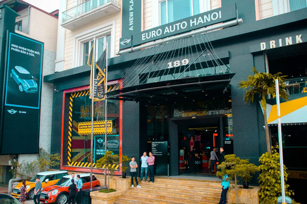 Mặt phố Nghi Tàm 350m2, MT 18m, 143 tỷ, đường phố mới rộng, view Hồ Tây, kinh doanh đỉnh