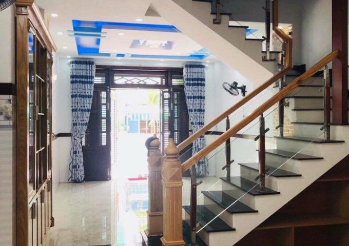 Bán nhà 28 Phạm Văn Chiêu Gò Vấp.DT 5.3m x12m giá 6.2 tỷ(đúc 4 lầu) Sổ hồng chính chủ