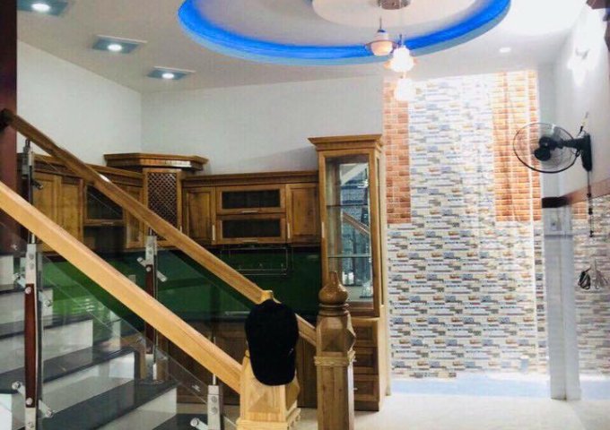 Bán nhà 28 Phạm Văn Chiêu Gò Vấp.DT 5.3m x12m giá 6.2 tỷ(đúc 4 lầu) Sổ hồng chính chủ