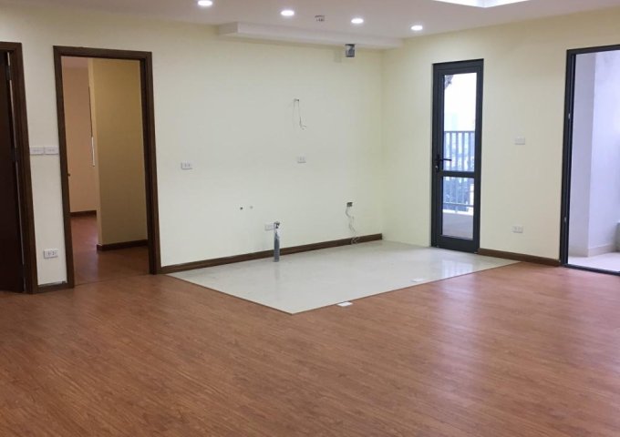 Bán căn góc chung cư An Bình Định Công, P1511, giá 30 triệu/m2 x 92,4m2