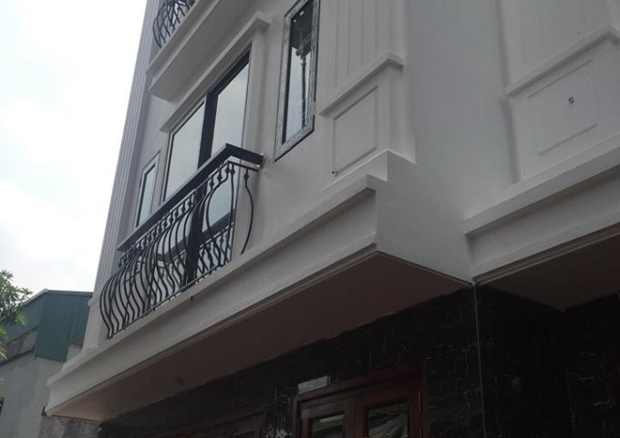 Cần bán nhà mới hoàn thiện đẹp tại ngõ 67 Nguyễn Văn Cừ, Long Biên. S:48m2. Giá: 3,6 tỷ.Tell: 0971902576