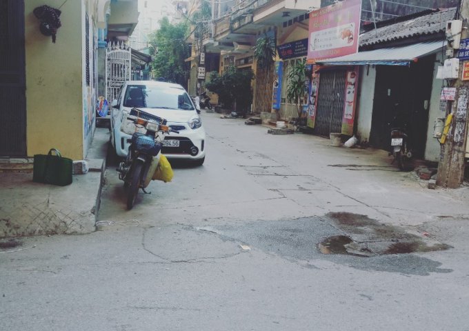 Đây bán nhà ngõ 6 Ngô Quyền, Quang Trung, Hà Đông, Hà Nội, 30m2, 3 tầng, 1.83 tỷ