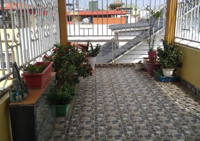 Chính chủ bán nhà ngõ 118 Đào Tấn, Ba Đình, DT 50m2, 5 tầng, mới xây đẹp, giá 4.5 tỷ