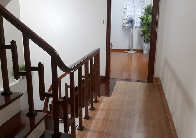 Chính chủ bán nhà ngõ 118 Đào Tấn, Ba Đình, DT 50m2, 5 tầng, mới xây đẹp, giá 4.5 tỷ