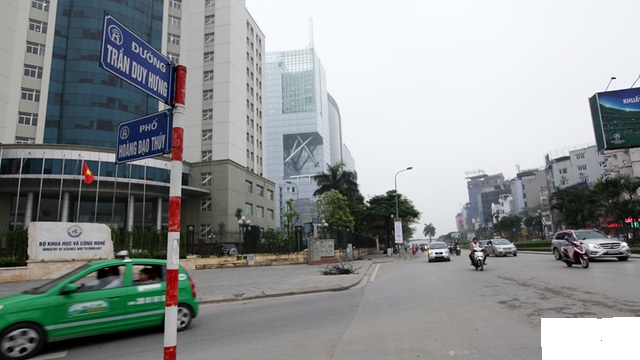 Nhà cho thuê phố Trần Duy Hưng,tiện để ở,làm VP,giá 15 triệu