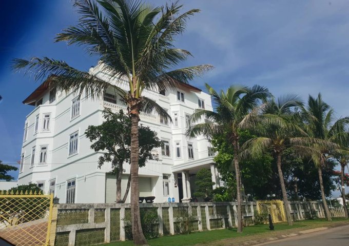 Cần bán đất mặt tiền đường DT 607A view trực diện khu phức hợp giải trí Cocobay, giá đầu tư 