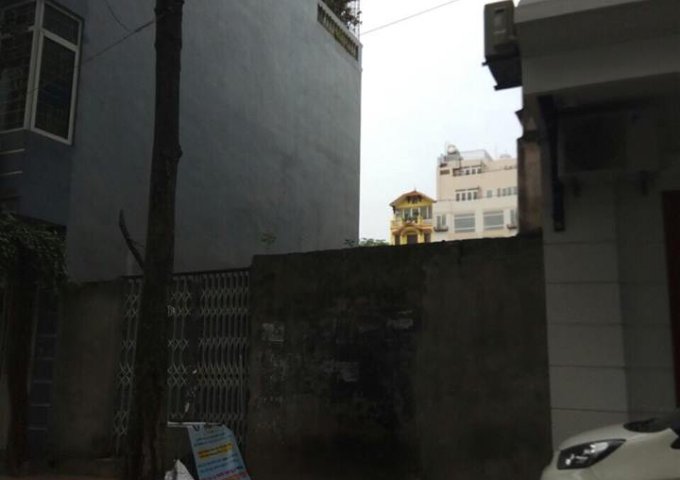 Bán đất mặt phố Lạc Chính, phường Trúc Bạch, Ba Đình, Hà Nội