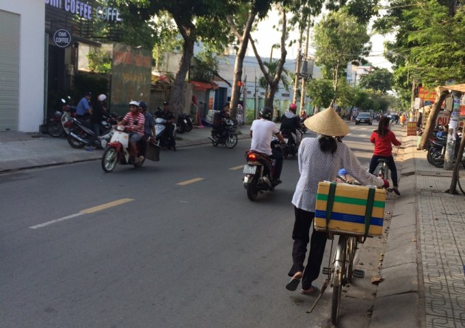 Bán nhà mặt phố tại đường Nguyễn Văn Quá, phường Đông Hưng Thuận, Quận 12, diện tích 238m2