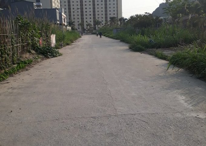 Bán ô đất 2 mặt tiền đối diện chung cư than Đông Bắc, dự án Km10, Quang Hanh, Cẩm Phả, Quảng Ninh