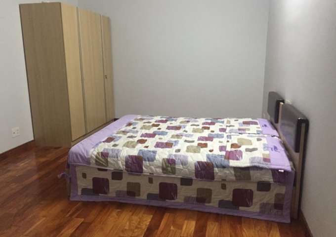 Cho thuê căn hộ chung cư cao ốc H2, Hoàng Diệu, Quận 4, diện tích 110m2, giá 14 triệu/tháng