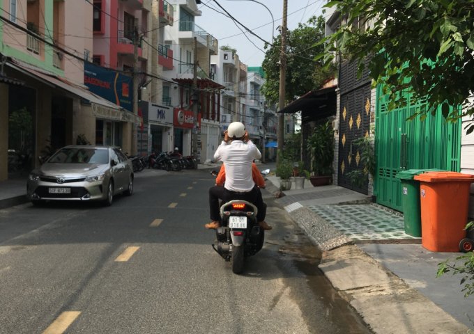 Cần bán đất Mặt Tiền 127 , Hoàng Diệu 2 , P. Linh Trung , Q. Thủ Đức. Cam kết giá tốt nhất khu vực LH 0901322218