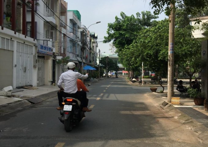 Cần bán đất Mặt Tiền 127 , Hoàng Diệu 2 , P. Linh Trung , Q. Thủ Đức. Cam kết giá tốt nhất khu vực LH 0901322218