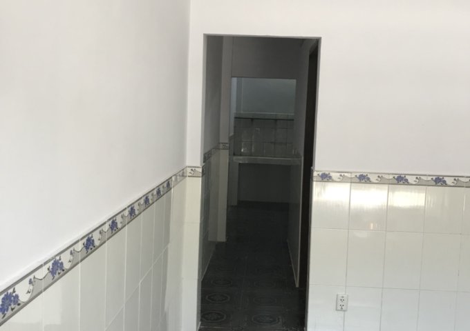 Bán nhà cấp bốn hẻm 3.5m đường HT13, phường Hiệp Thành, Quận 12.