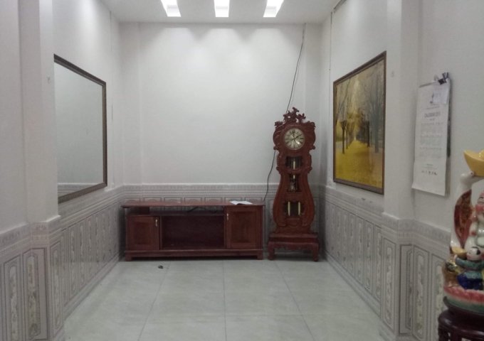 Bán nhà tập thể công ty May 10, phường Sài Đồng, quận Long Biên, Hà Nội. DT 27m2, giá 1 tỷ 250tr