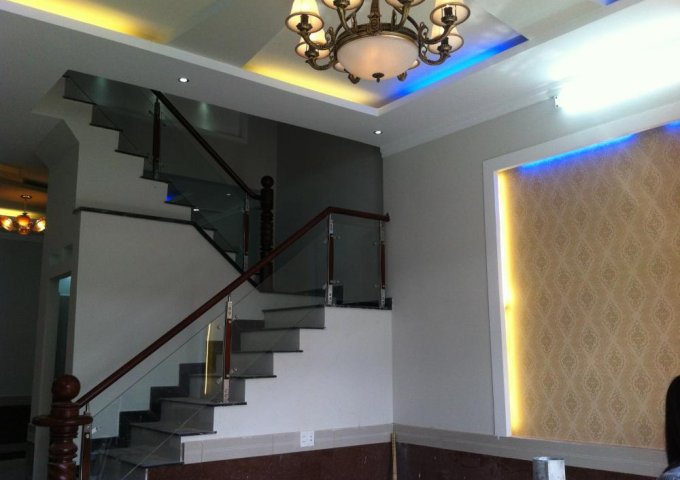 Cho thuê nhà riêng ngõ lớn Đỗ Quang, 60m2*4T, thông sàn, phù hợp cho khách nước ngoài.