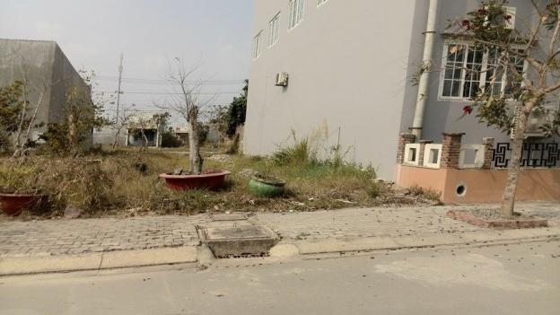 Cần bán gấp lô đất 1 sẹc đường phan văn đối bà điểm hốc môn dt 4x20 giá 990tr lh0367068966