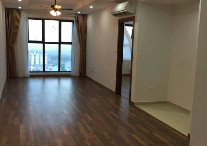 (Ở luôn) cho thuê Royal City căn 2PN cơ bản 12 tr/tháng, full 15tr - 105m2. LH: 0936496919.