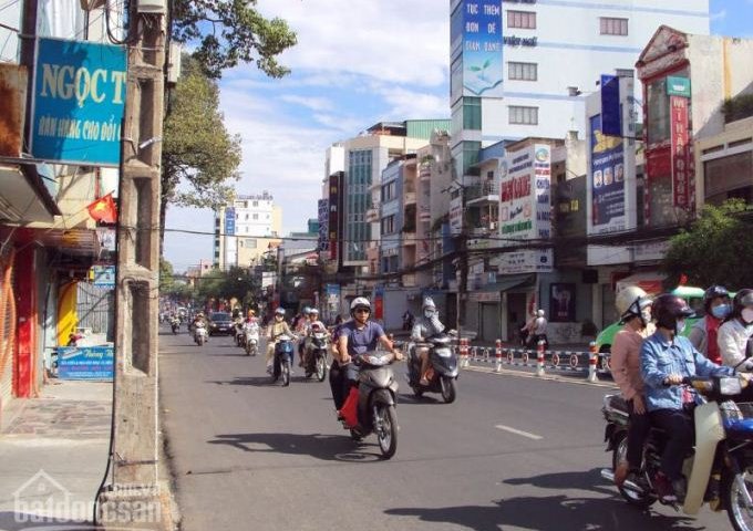 Bán gấp đất MT đường CMT8, gần trường Đại Học Bà Rịa, tiện KD, SHR, giá chỉ 690tr 0933293303