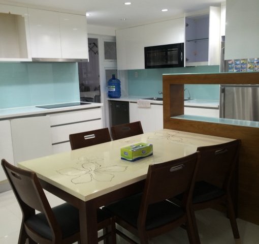 Cho thuê căn hộ Phú Hoàng Anh, DT 88m2, nội thất cao cấp, giá 11tr/tháng, LH 0903883096