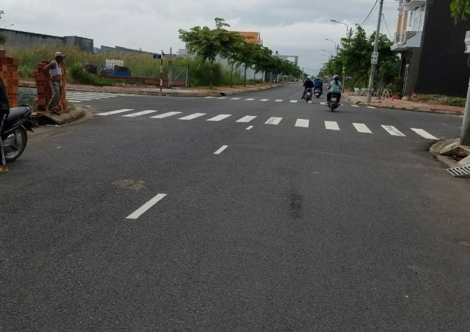 https://img.tinbatdongsan.com/crop/680x480/2018/12/03/20181203145539-ae2e.jpg