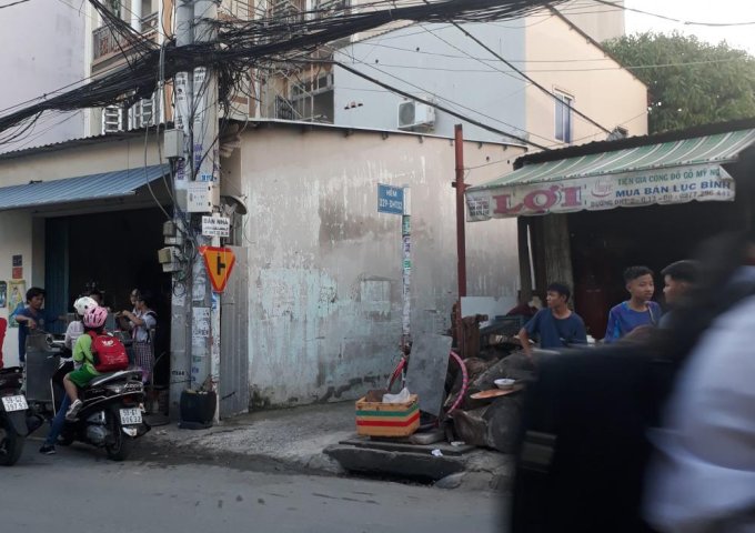 Nhà góc 2 mặt tiền ĐHT 10, 7 x 20, gần trường Phan Bội Châu, phường Đông Hưng Thuận